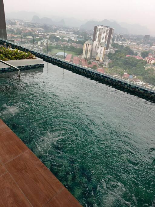 The Horizon At Entire Apartment